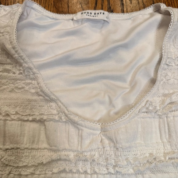 Good Days Project White Lace Tiered V-Neck Cap Sleeve Top Size XL - Picture 5 of 8